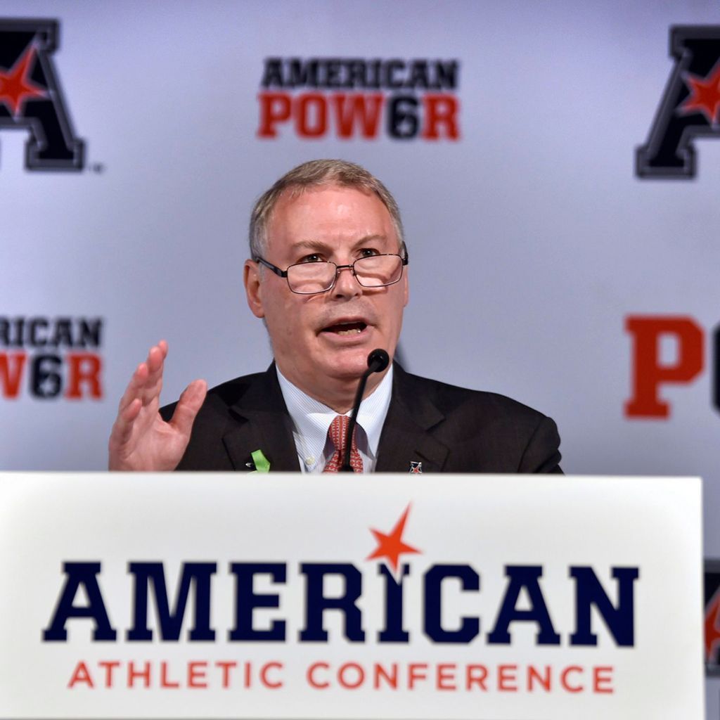 AAC Commissioner Mike Aresco joins The Mitch Davis Show